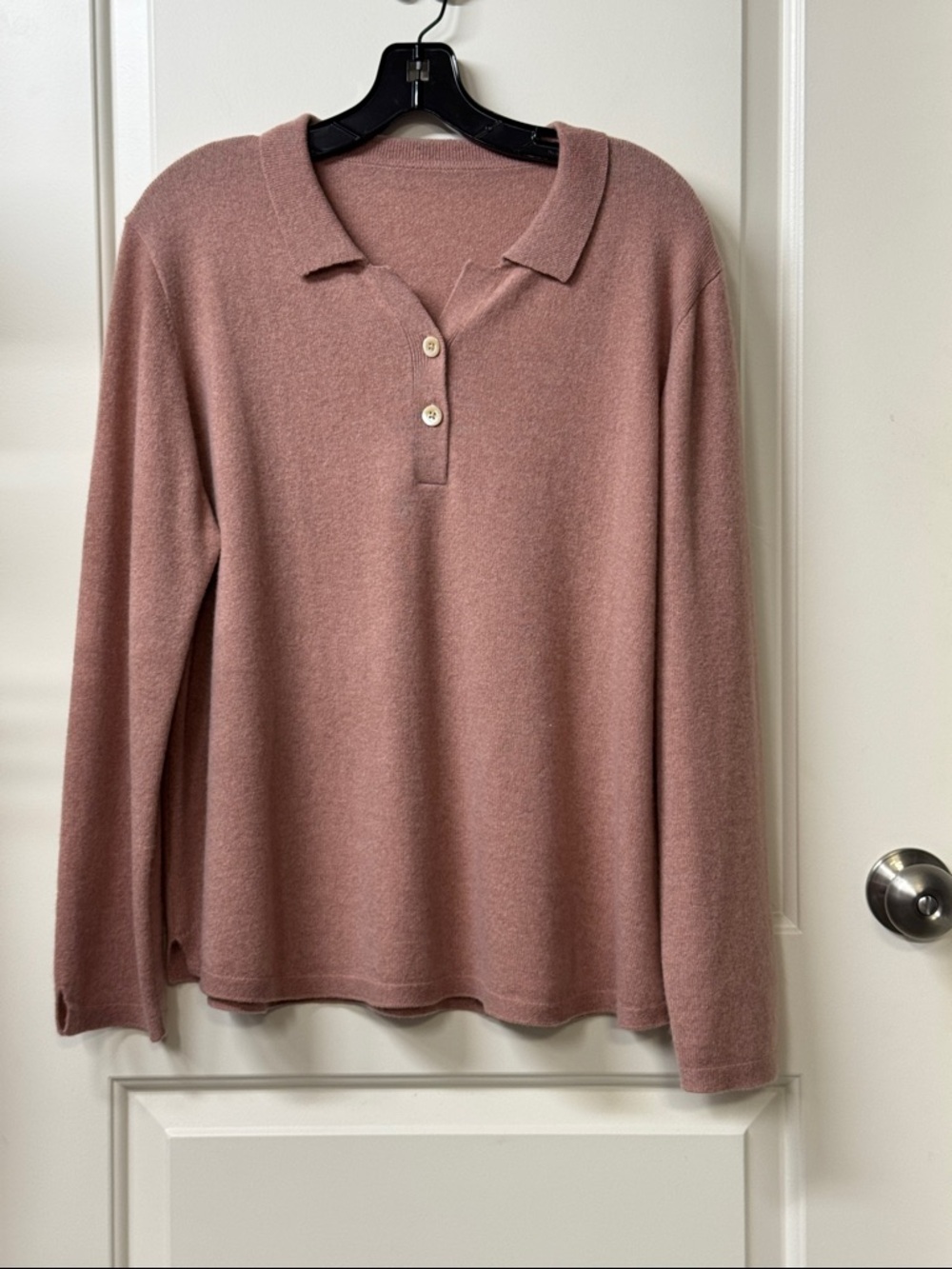 Women’s Lightweight Polo Sweater in Dusty Rose